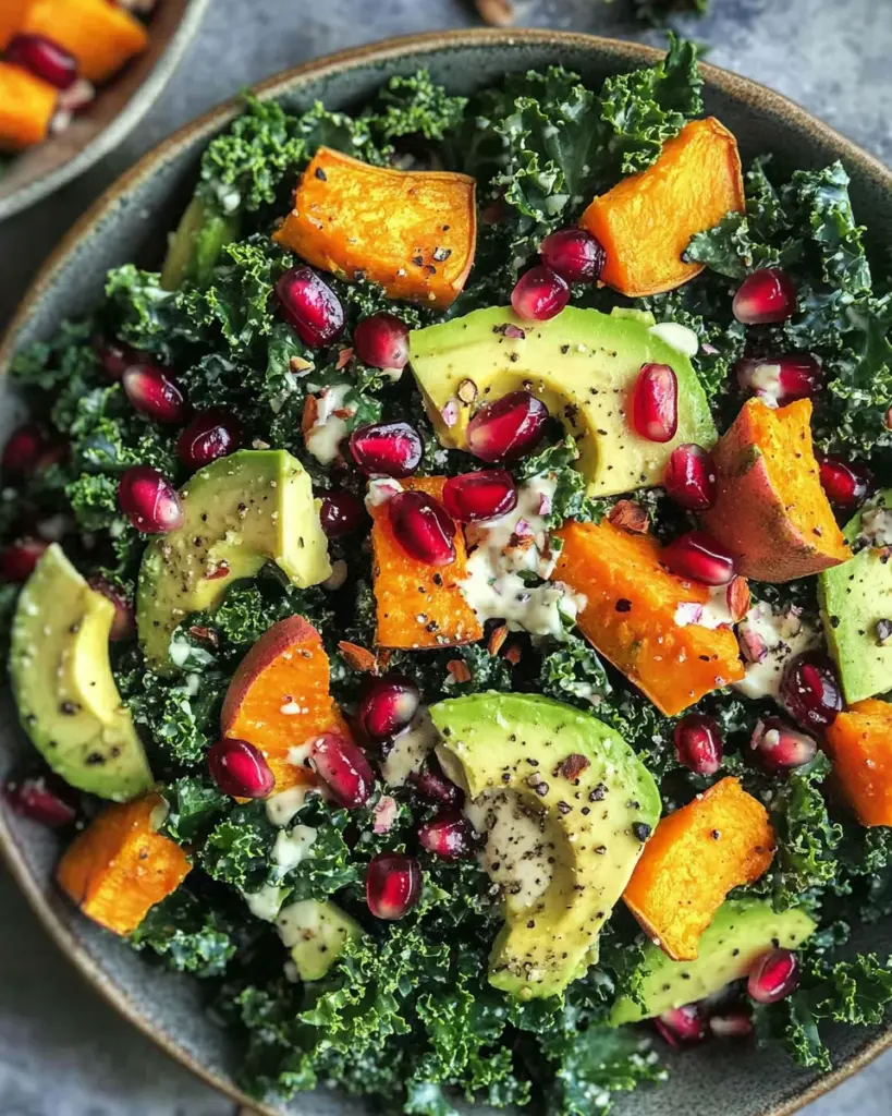 Grünkohl-Salat mit Süßkartoffeln und Tahini